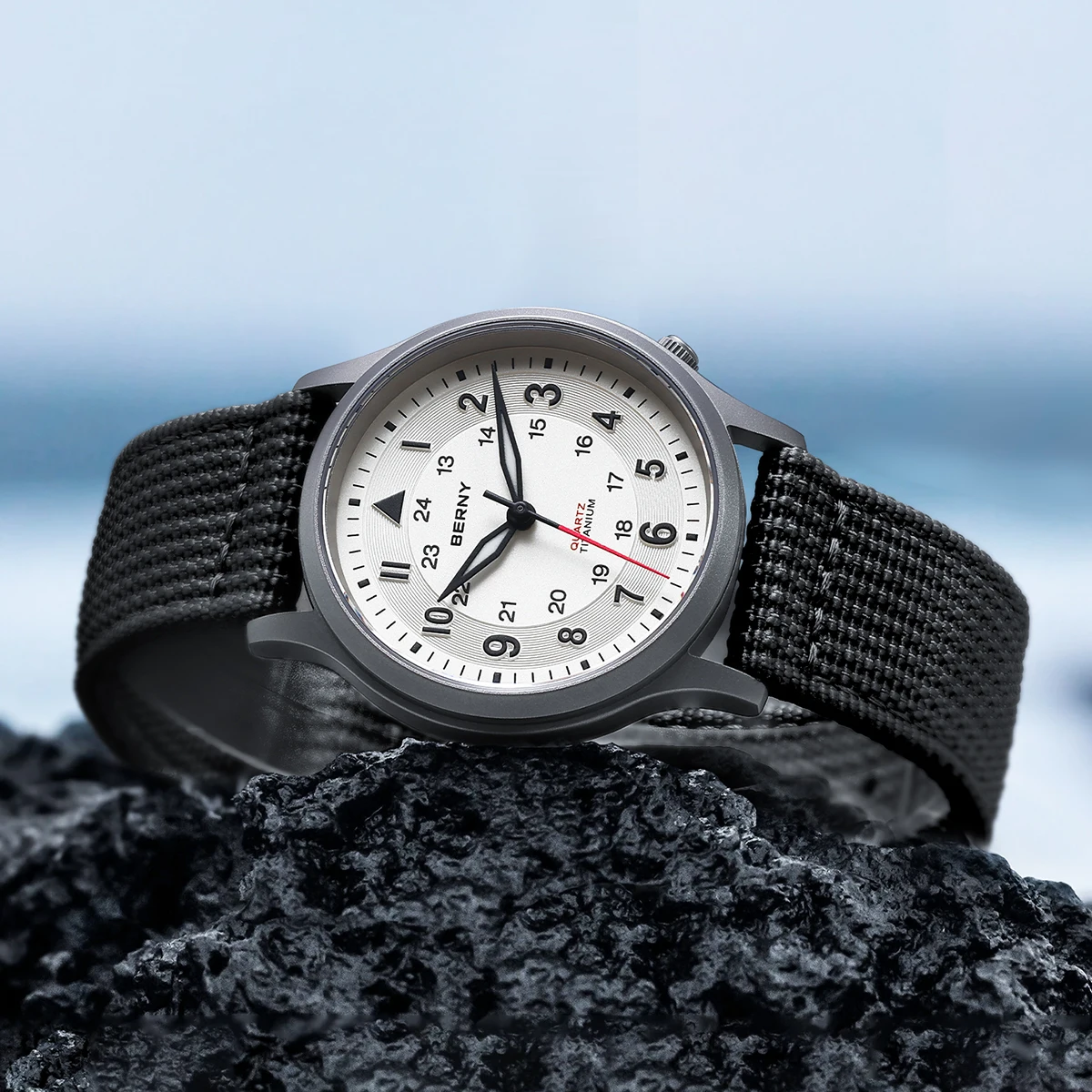 BERNY Titanium Watches for Men - Titanium Sport Watch recension och pris