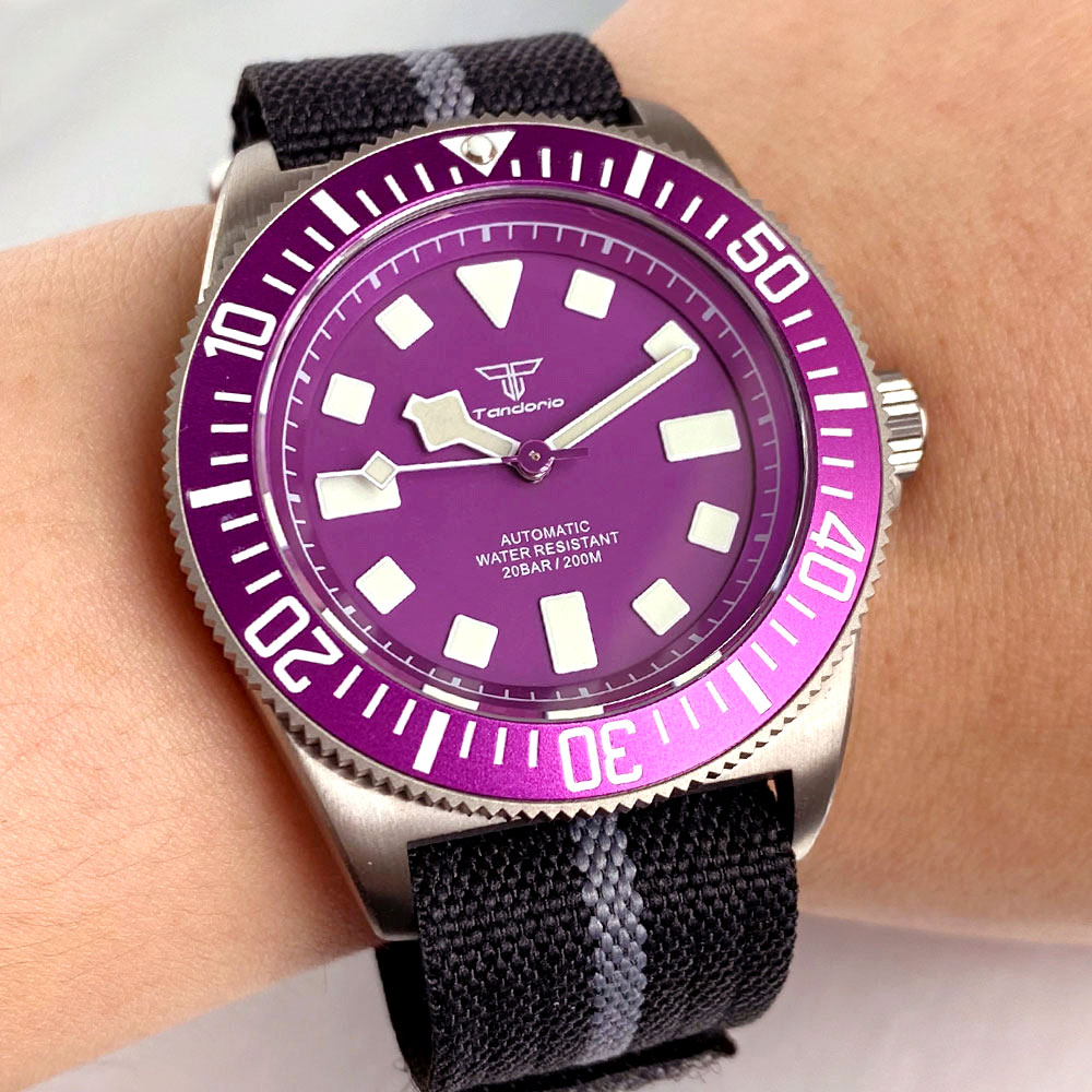 Titanium Tandorio Purple 42mm  - Titanium Sport Watch recension och pris