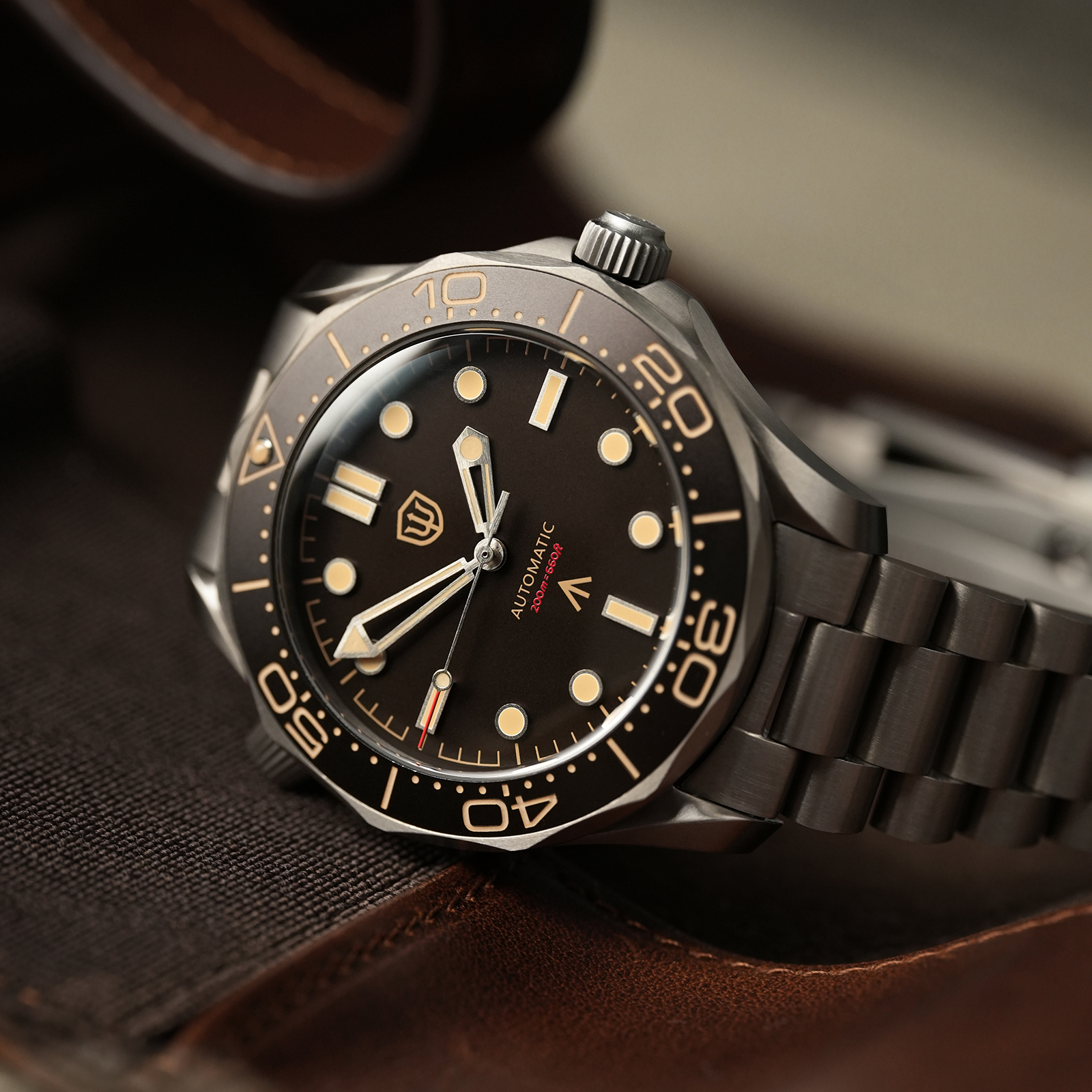 Watchdives WD007 V4 NTTD Mecha - Luxury Watch Business recension och pris