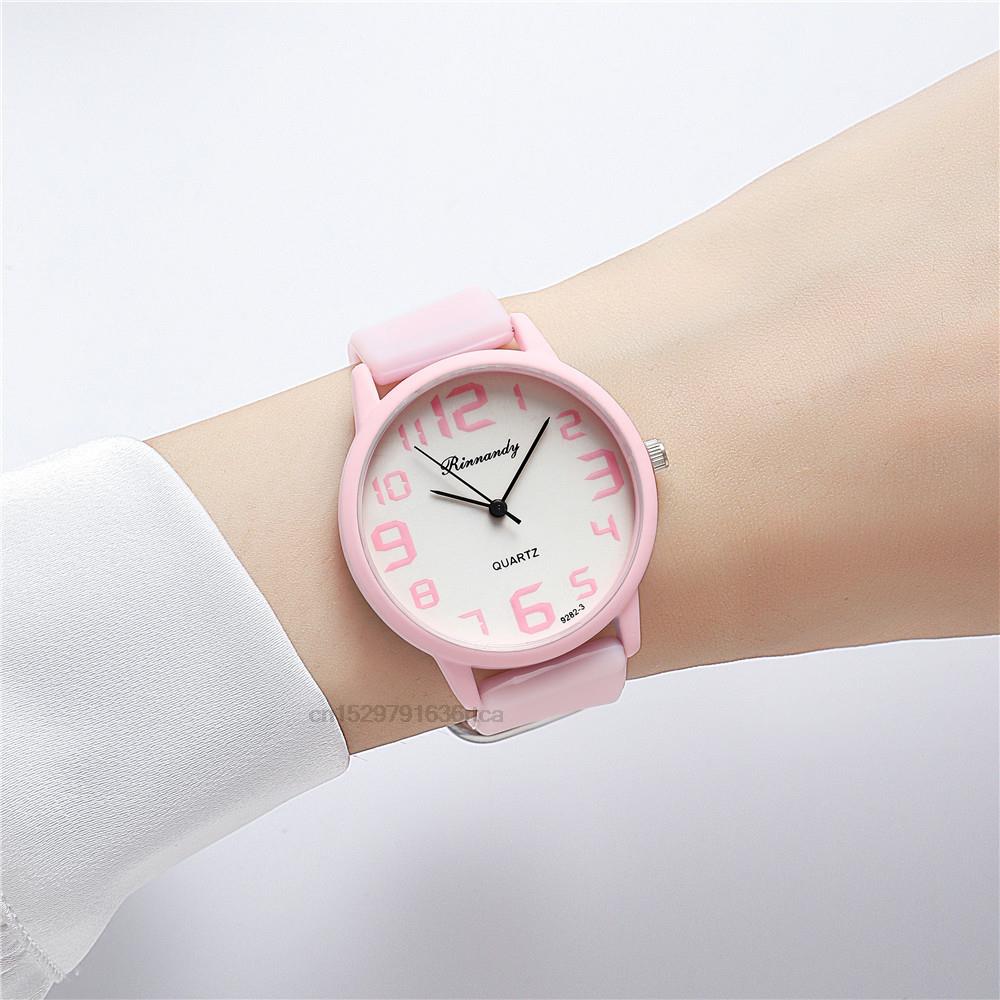 Women Fashion Silicone Watches - Lux Watch recension och pris