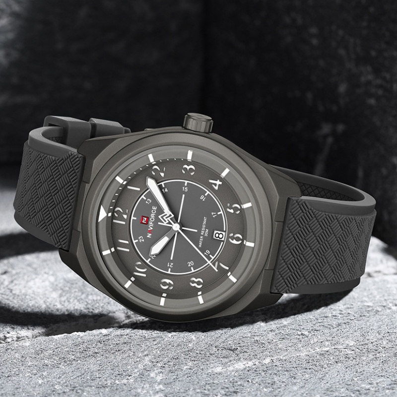 NAVIFORCE Men Quartz Calendar  - Field Watch Military recension och pris