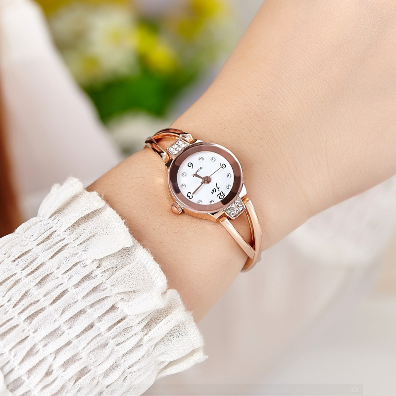 New Trendy Women Bracelet Watc - Lux Watch recension och pris