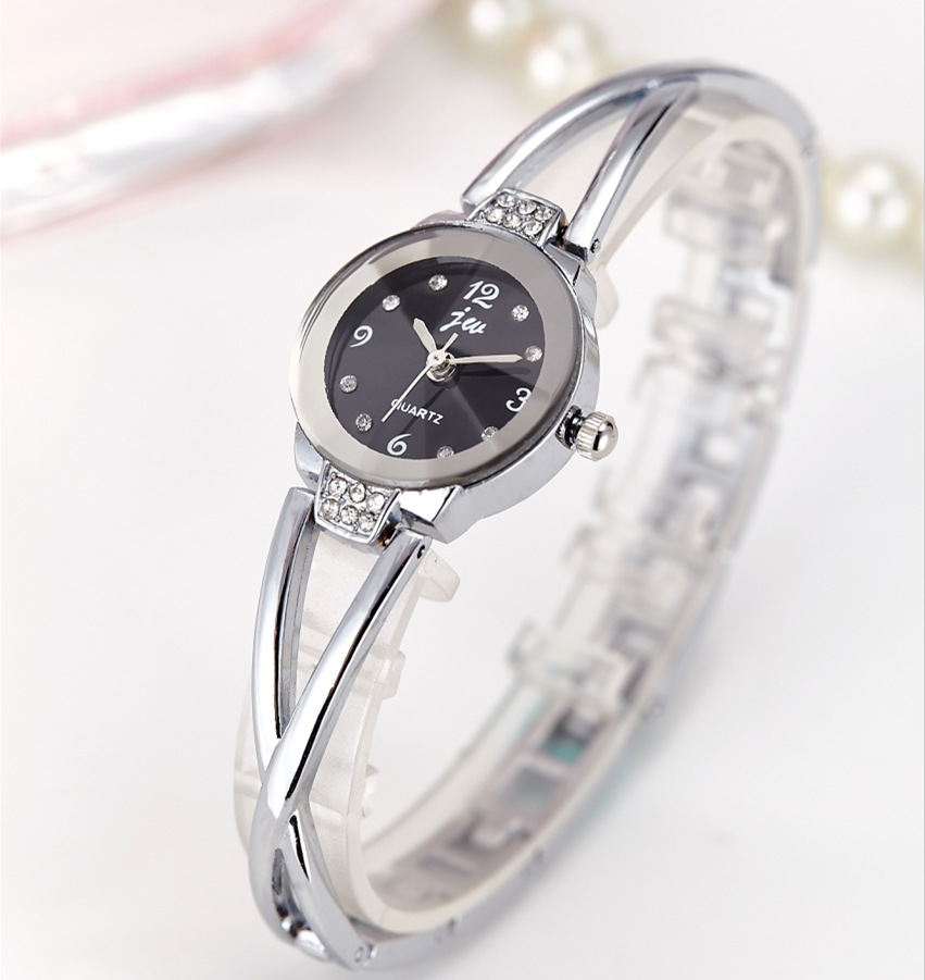 New Trendy Women Bracelet Watc - Lux Watch recension och pris