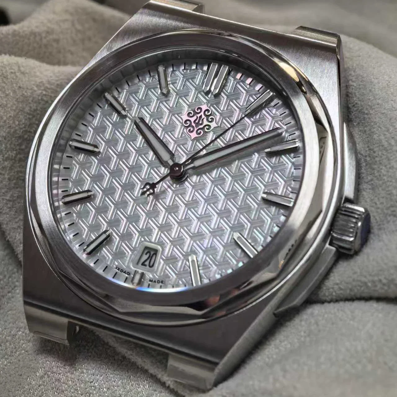 IX&DAO 2026 New Warrior 37mm M - Minute Repeater Watch recension och pris