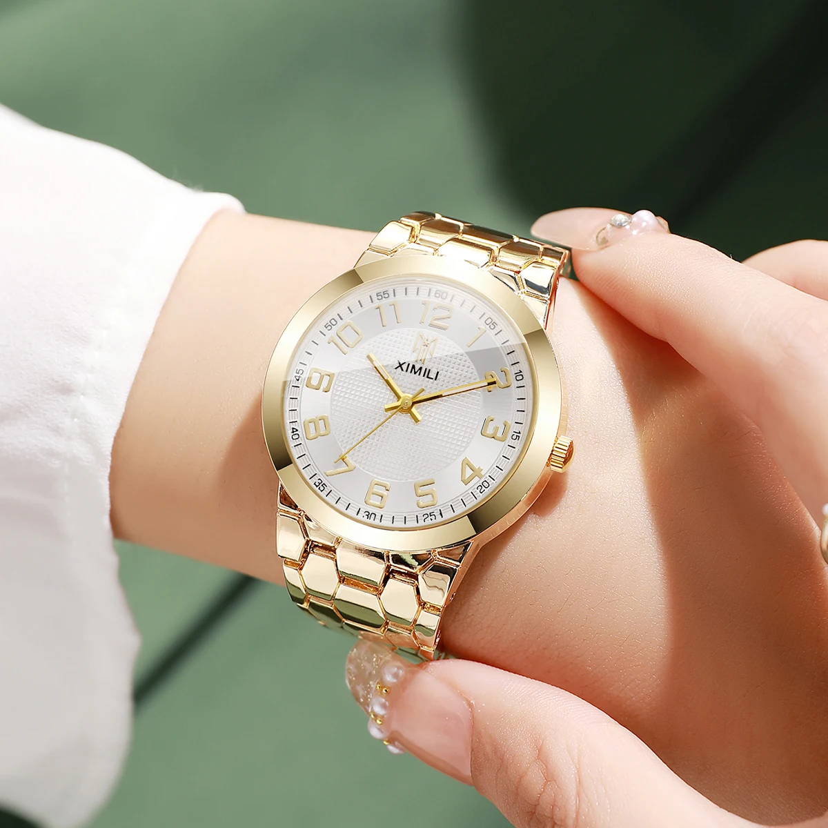 Luxury Gold Tone Women's Wrist - Luxury Watch Gold And Black recension och pris