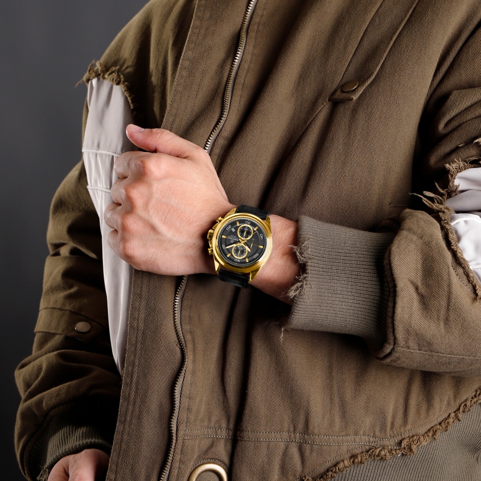 NAVIFORCE  Hands Wristwatches  - Field Watch Military recension och pris