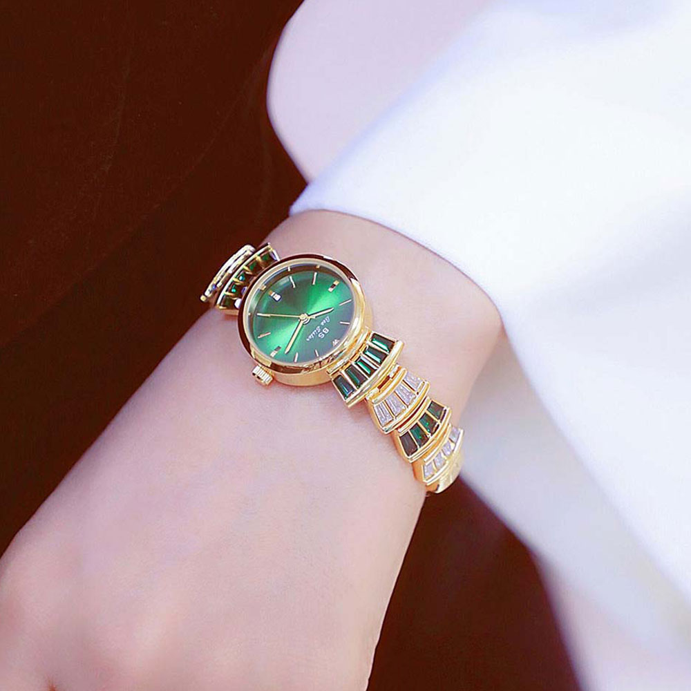 High Quality Women's Watches L - Luxury Watch Gold And Black recension och pris
