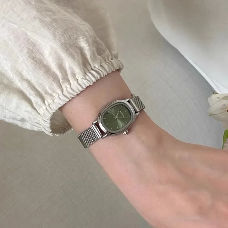 Small Oval Dial Green Watch Si - Lux Watch recension och pris