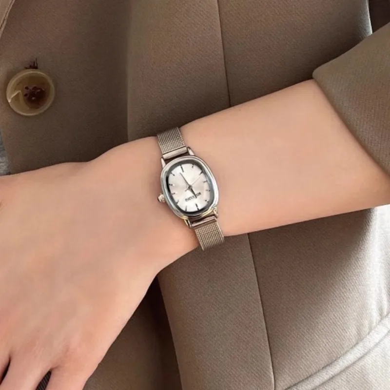 Small Oval Dial Green Watch Si - Lux Watch recension och pris